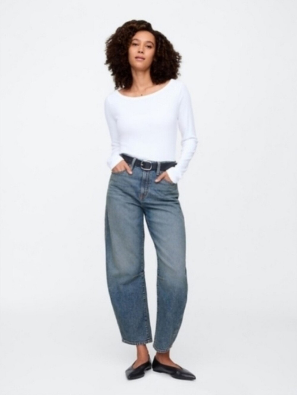 GAP Women Straight Leg Jeans in Blue